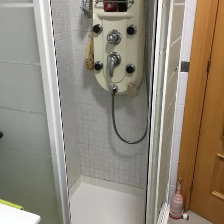 Particular,bano Compartido 公寓 *