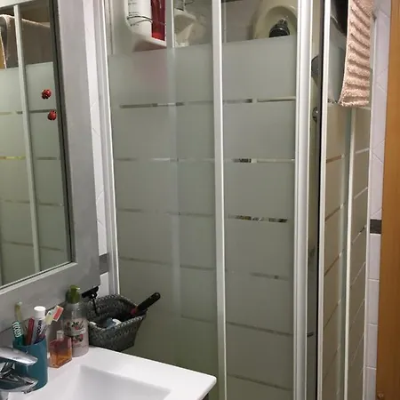 Particular,bano Compartido 萨拉戈萨